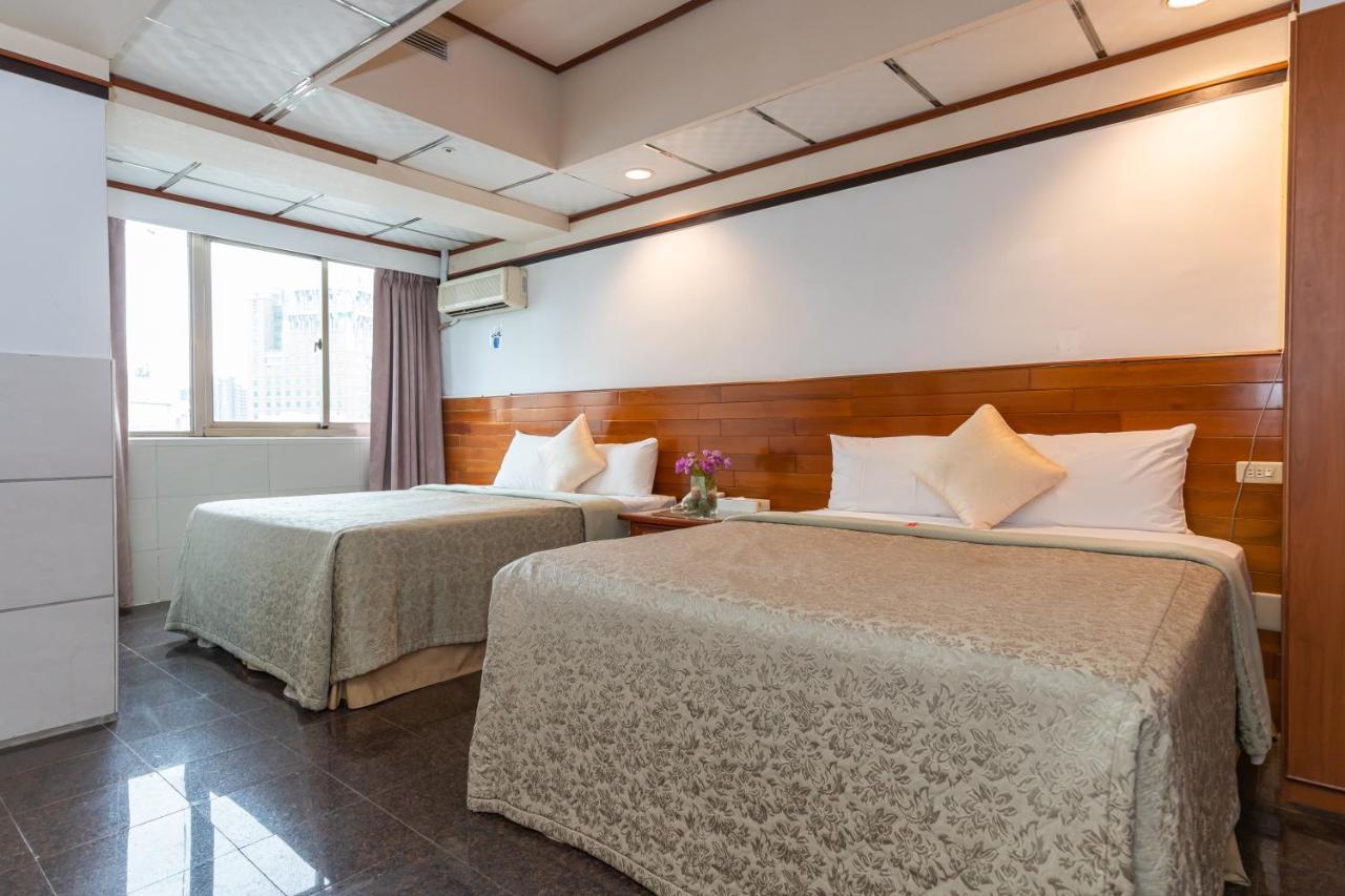 Yi Pin Business Hotel Taoyuan Exterior foto